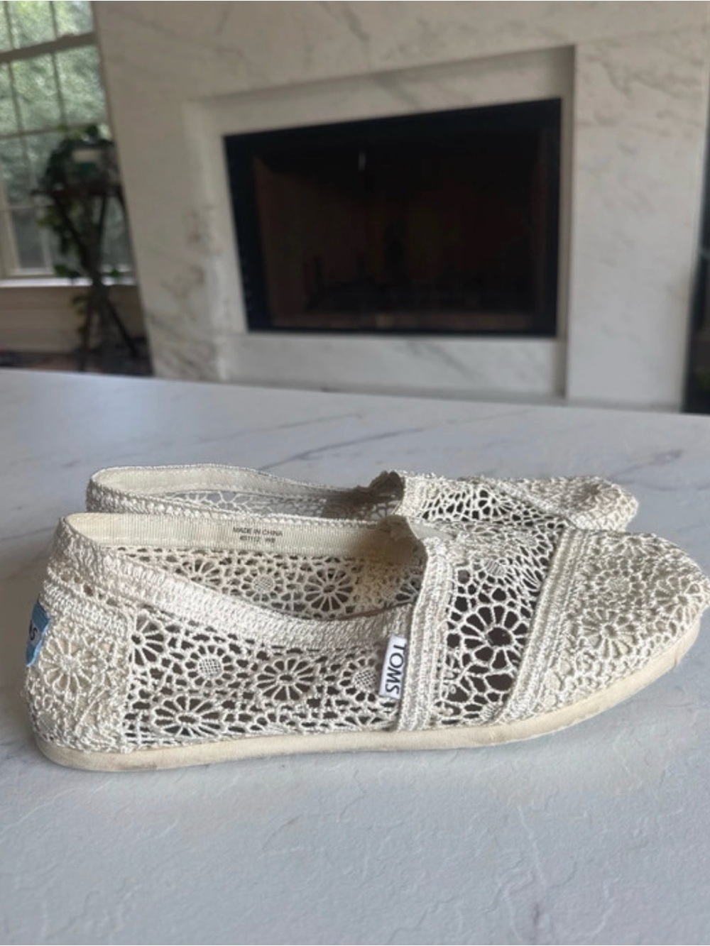 TOMS Alpargata Moroccan lace floral Crochet slip on flats Woman’s size 8 slides
